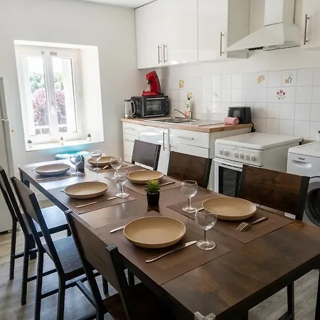 Appartement L'escale Pro-pratique, Confortable , équipé- Proches Des Voies Rapides Et Stationnement Gratuit *