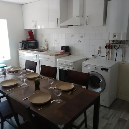 Appartement L'escale Pro-pratique, Confortable , équipé- Proches Des Voies Rapides Et Stationnement Gratuit Cholet