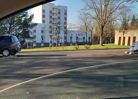 L'escale Pro-pratique, Confortable , équipé- Proches Des Voies Rapides Et Stationnement Gratuit